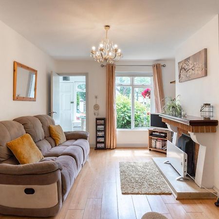 Three-Bedroom Home In Tulfarris Village, Wicklow 布莱辛顿 外观 照片